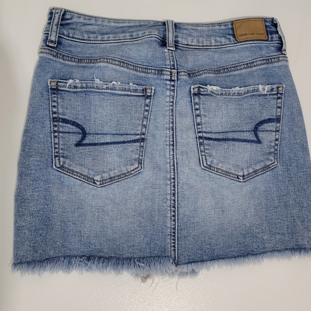 AMERICAN EAGLE WOMEN'S JEAN DENIM DISTRESSED SKIRT